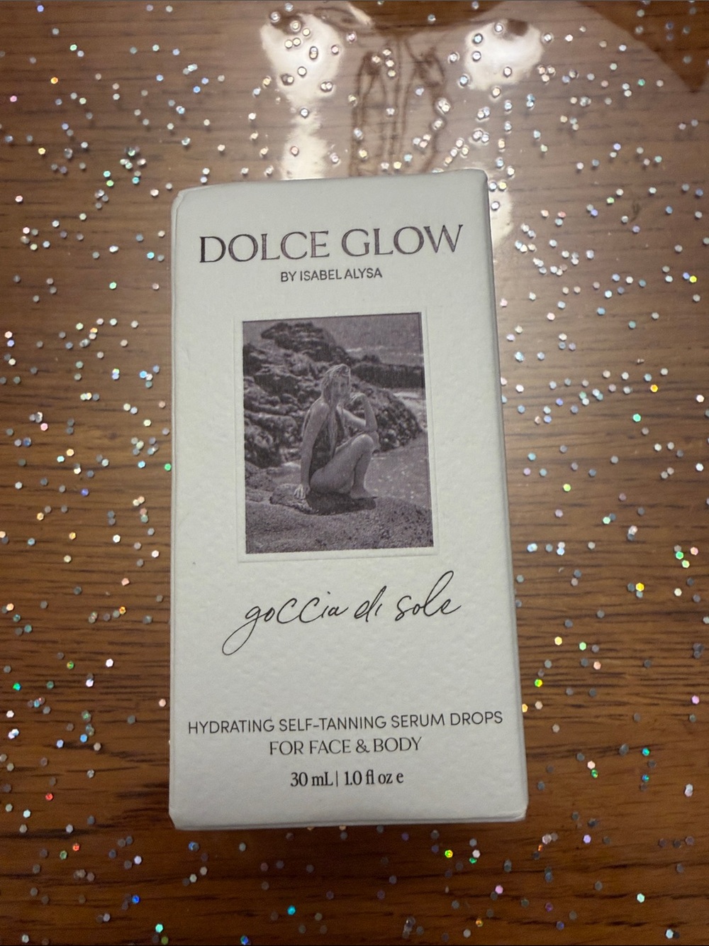 Dolce Glow Hydrating Self-Tanning Serum Drops — White